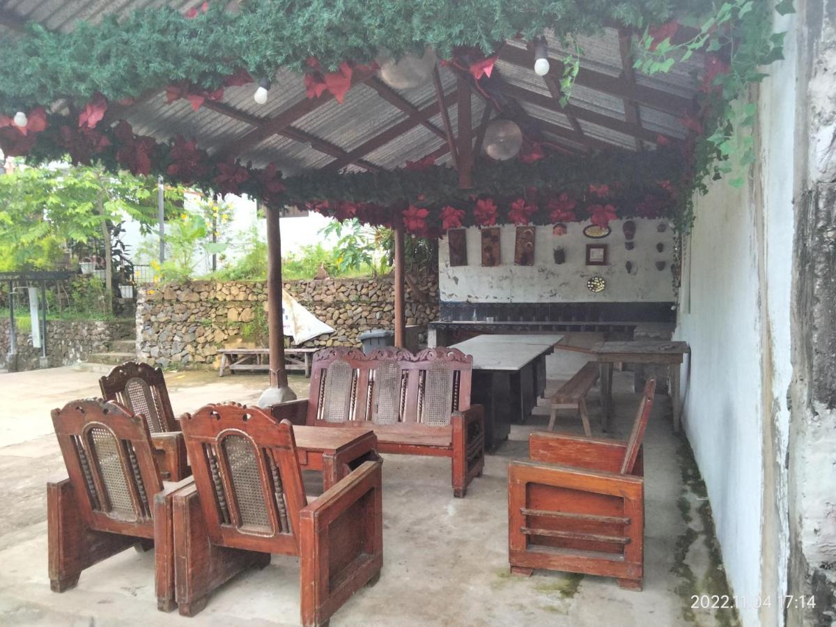 Casa De Robles Tanay Rizal Hotel Exterior photo