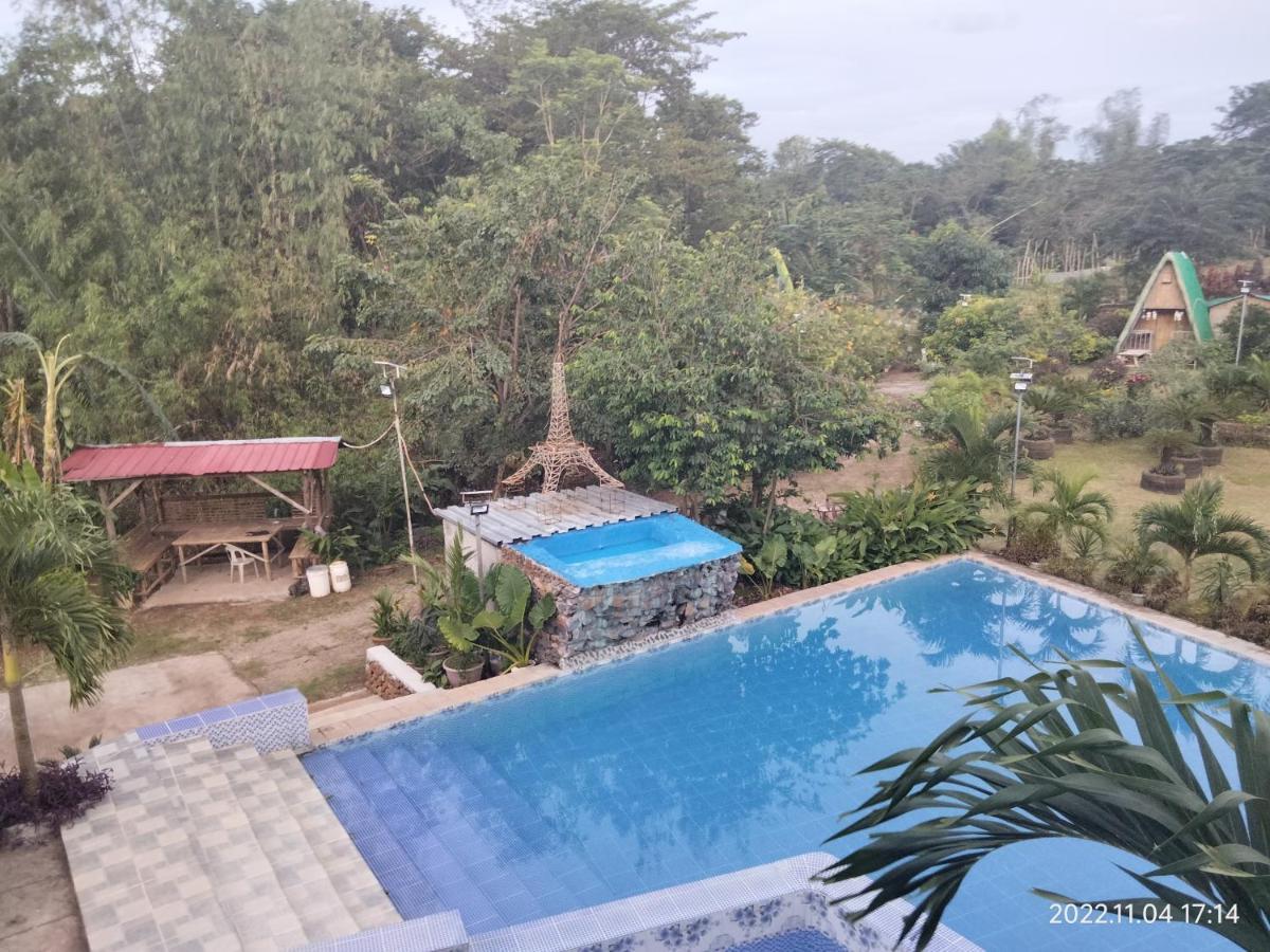 Casa De Robles Tanay Rizal Hotel Exterior photo