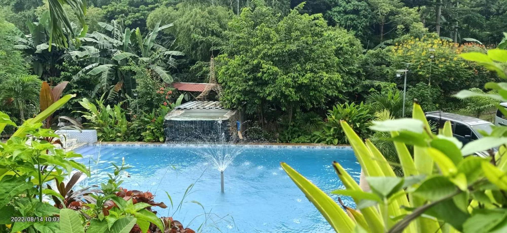 Casa De Robles Tanay Rizal Hotel Exterior photo