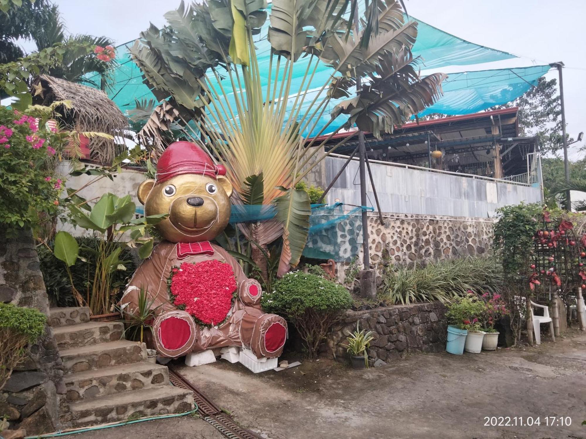 Casa De Robles Tanay Rizal Hotel Exterior photo